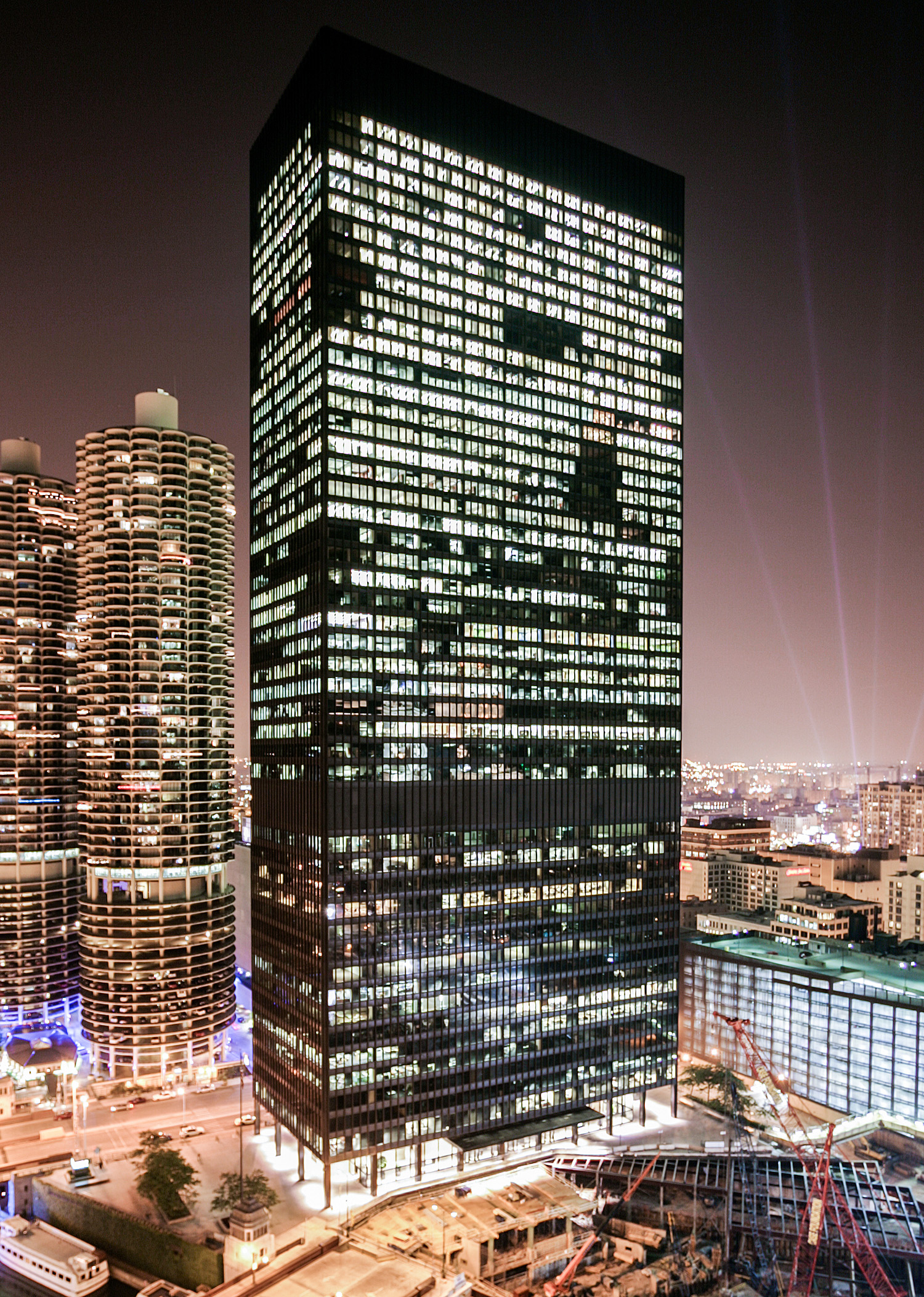 AMA Plaza, Chicago - Night view from Mather Tower. © Mathias Beinling